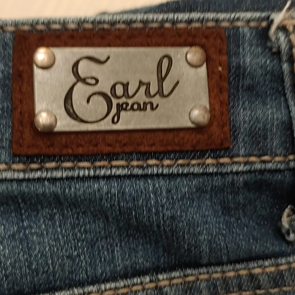 Earl Jeans Women's Straight Leg Jeans